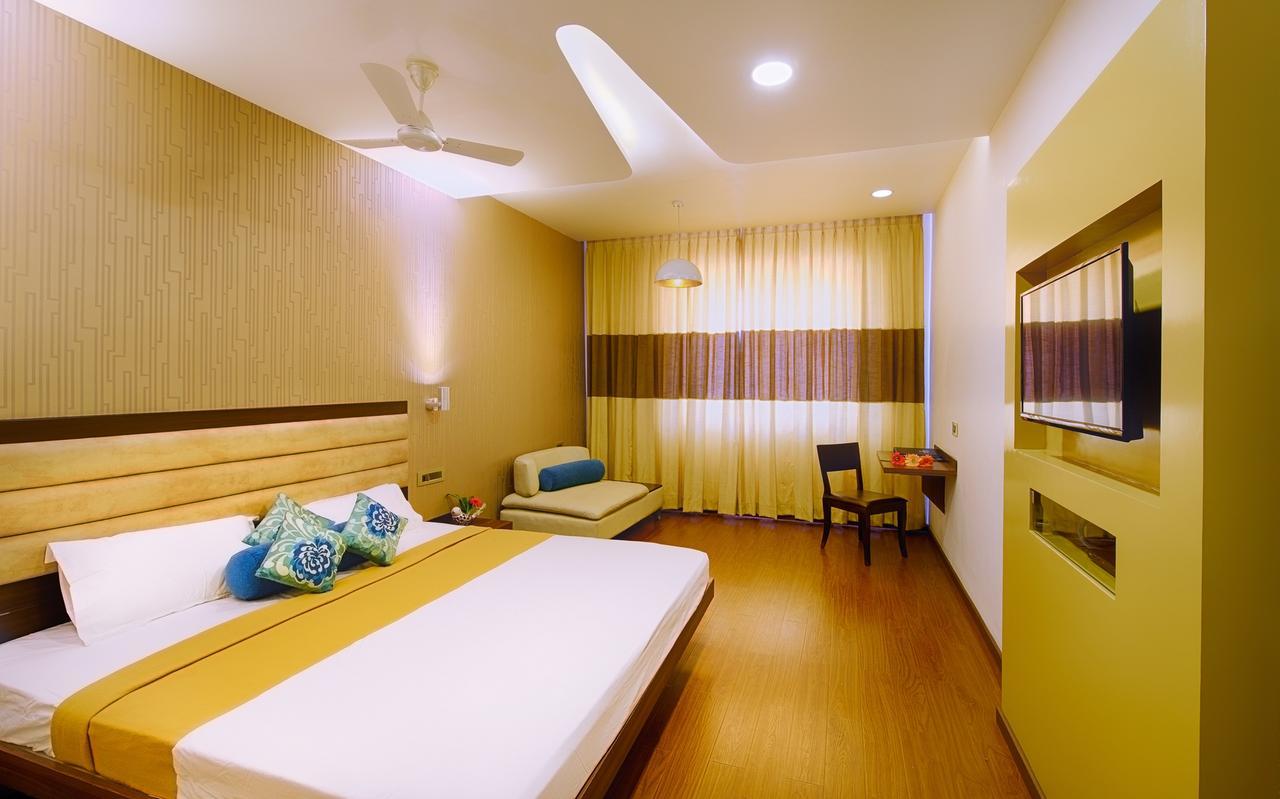 Hotel Priyadarshini Pride Hospet Extérieur photo